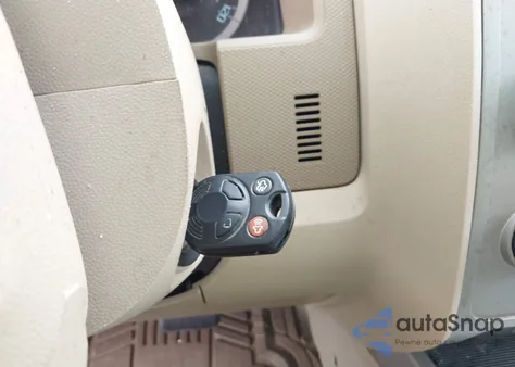 2011 Ford Escape Xlt z USA, uszkodzony, nr VIN 1FMCU0D76BKB95212